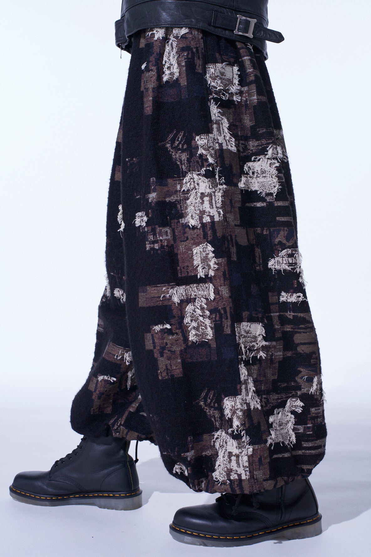 PATCHWORK CUT JACQUARD BALLOON PANTS