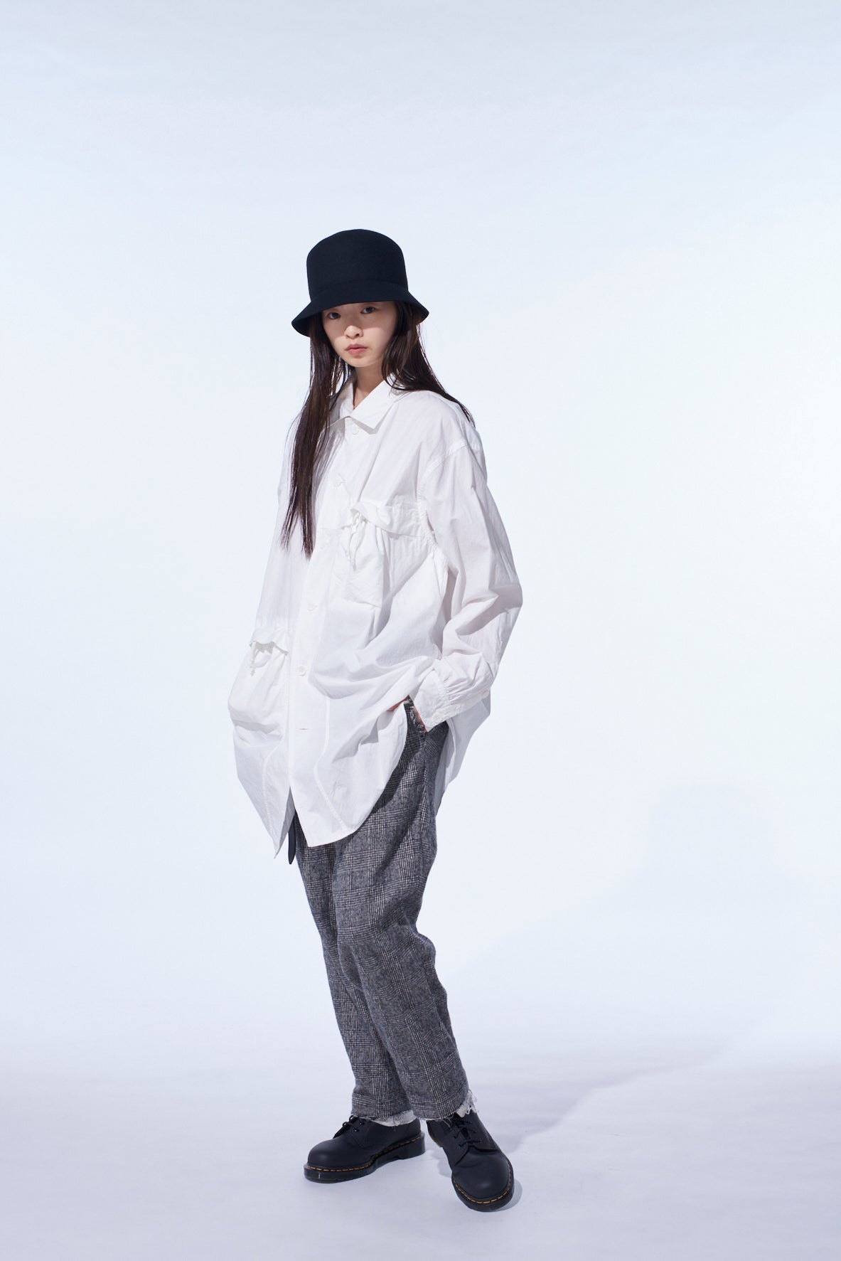 GLEN CHECK CUT-OUT HEM PANTS