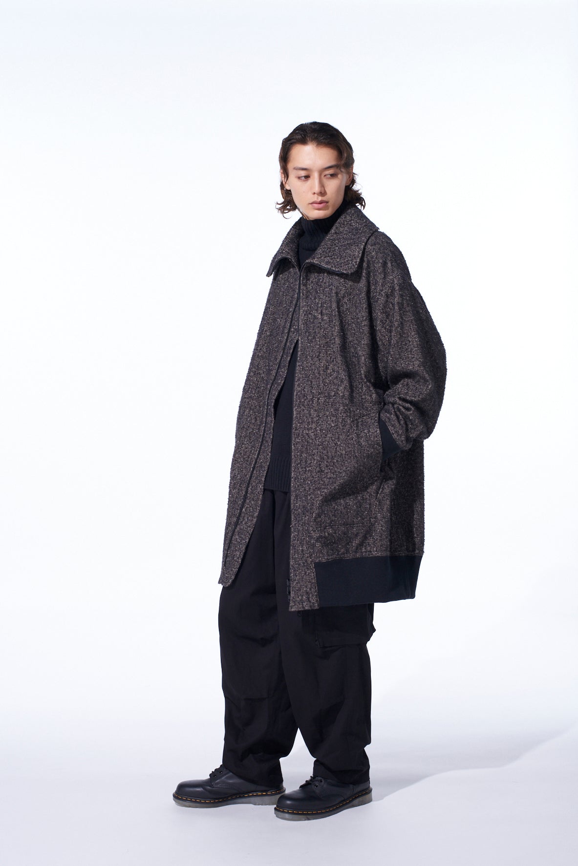 BRUSHED TWILL NEEDLE PUNCH REVERSIBLE LONG TRUCK TOP