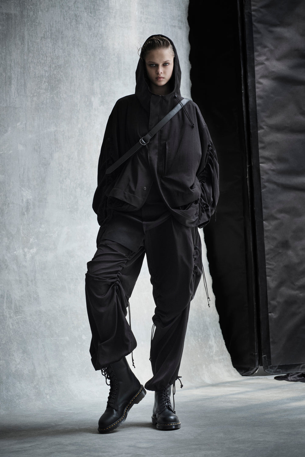 CREPE de CHINE SHIRRING WIDE PANTS