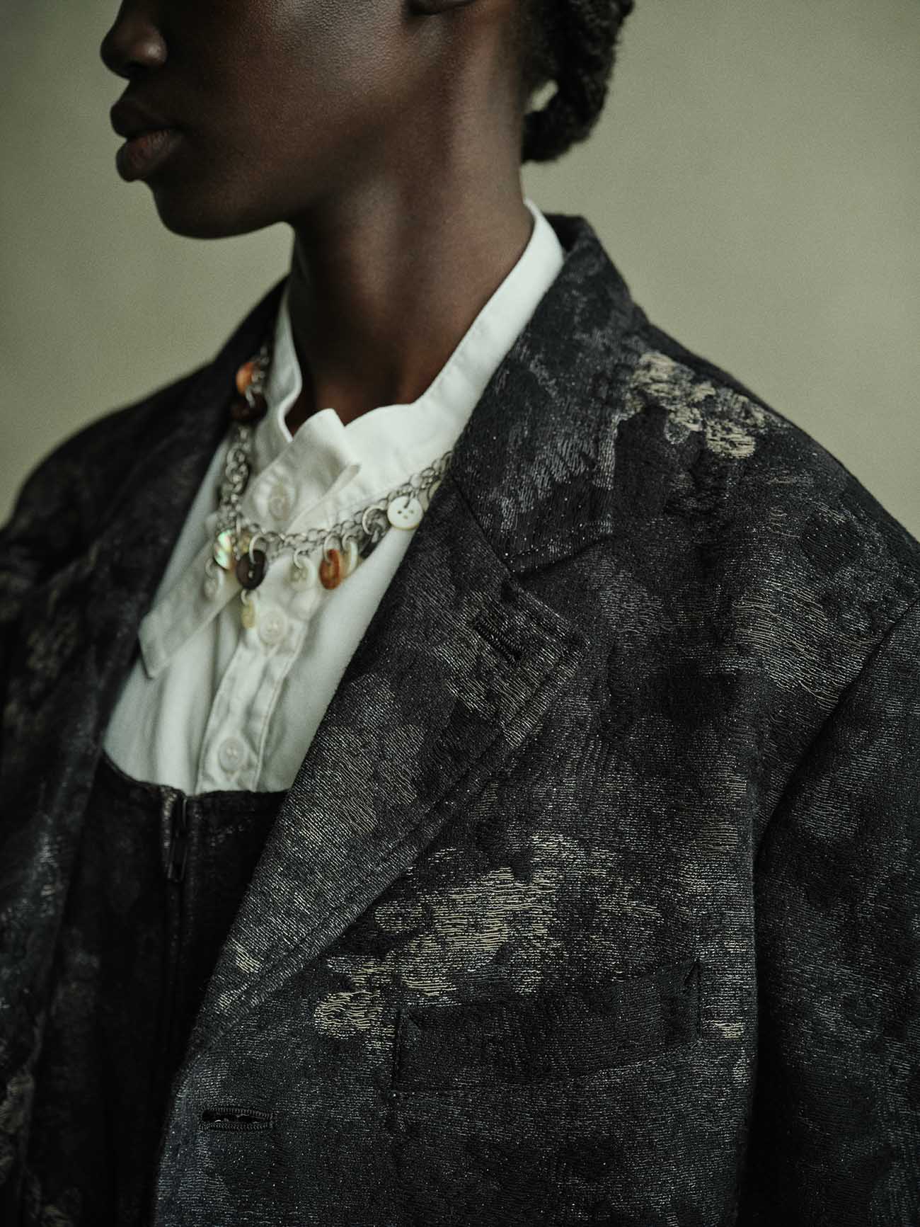 BRASS MULTI-BUTTON 2WAY NECKLACE