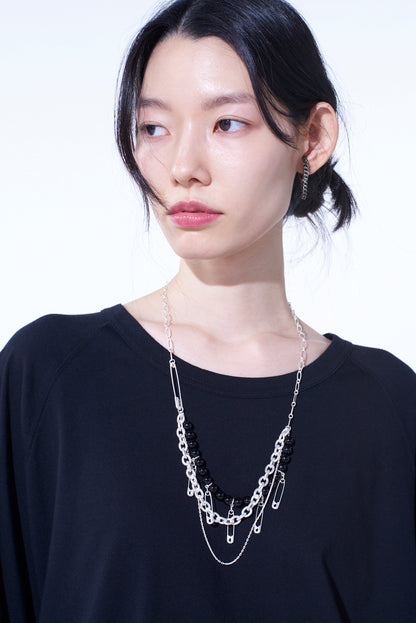 SAFETY PINS ONYX NECKLACE
