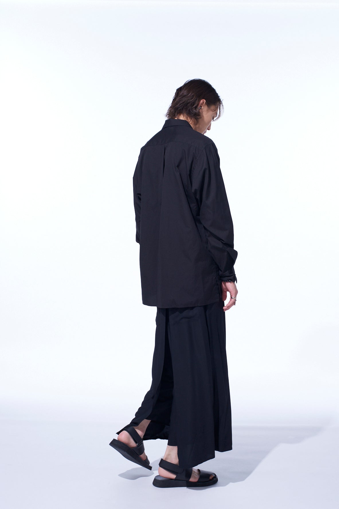 COTTON BROAD LOOSE-FIT OPEN COLLAR SHIRT