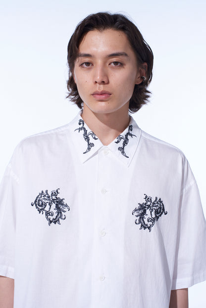 BAROQUE EMBROIDERY OPEN-COLLAR SHIRT