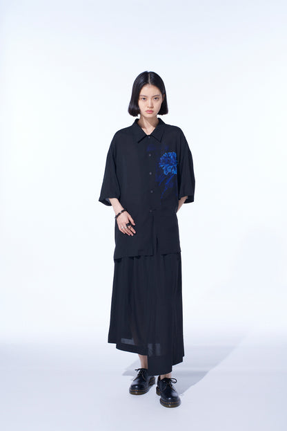 "BLUE CARNATION" COLLAGE PRINTED OPEN-COLLAR SHIRT