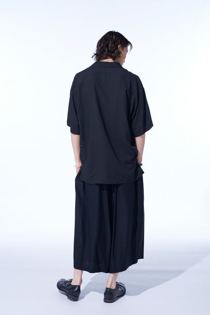 "BLUE CARNATION" COLLAGE PRINTED OPEN-COLLAR SHIRT