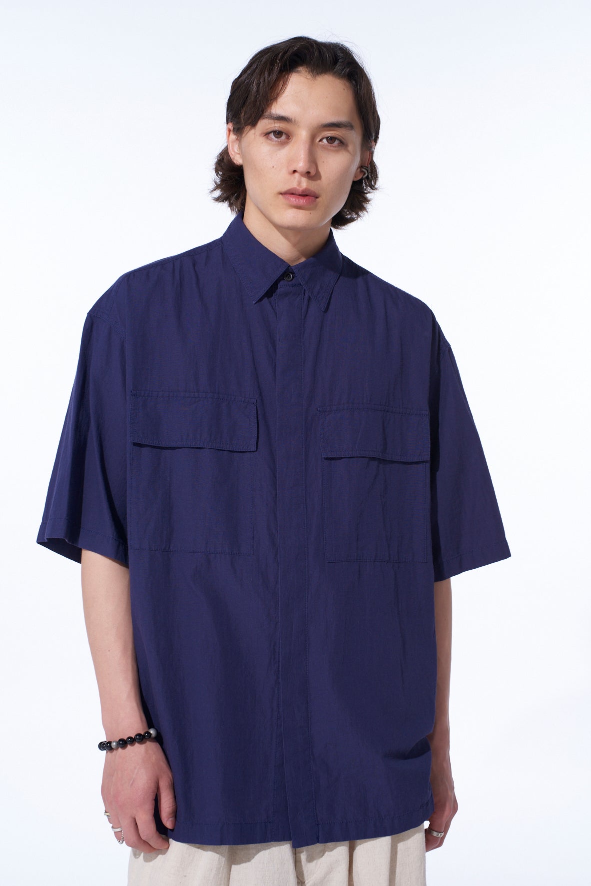 BROADCLOTH CHAMBRAY FLAP POCKETS OVERSIZED SHORT-SLEEVE SHIRT