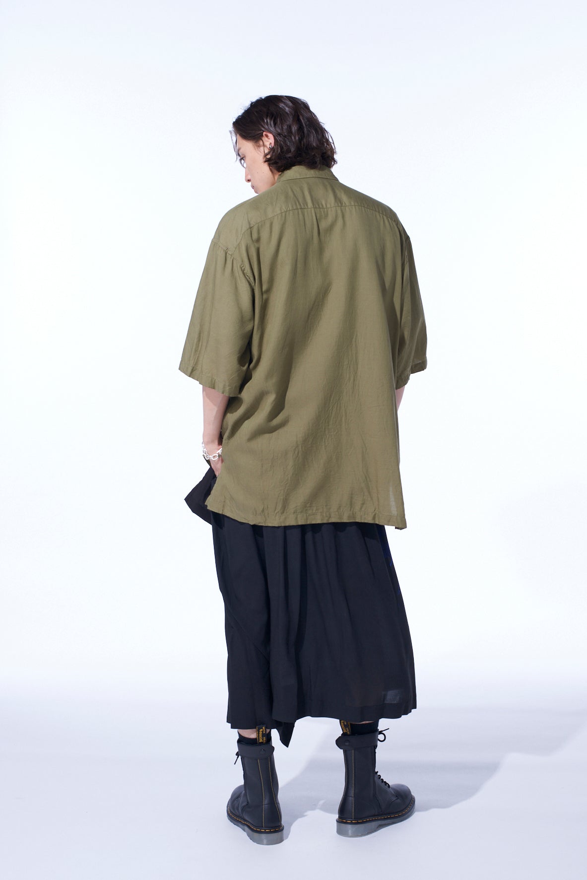 COTTON/CELLULOSE BROAD FLAP POCKETS OVERSIZED SHORT-SLEEVE SHIRT