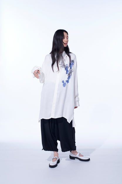 VISCOSE TWILL CHRYSANTHEMUM EMBROIDERY OVERSIZED SHIRT
