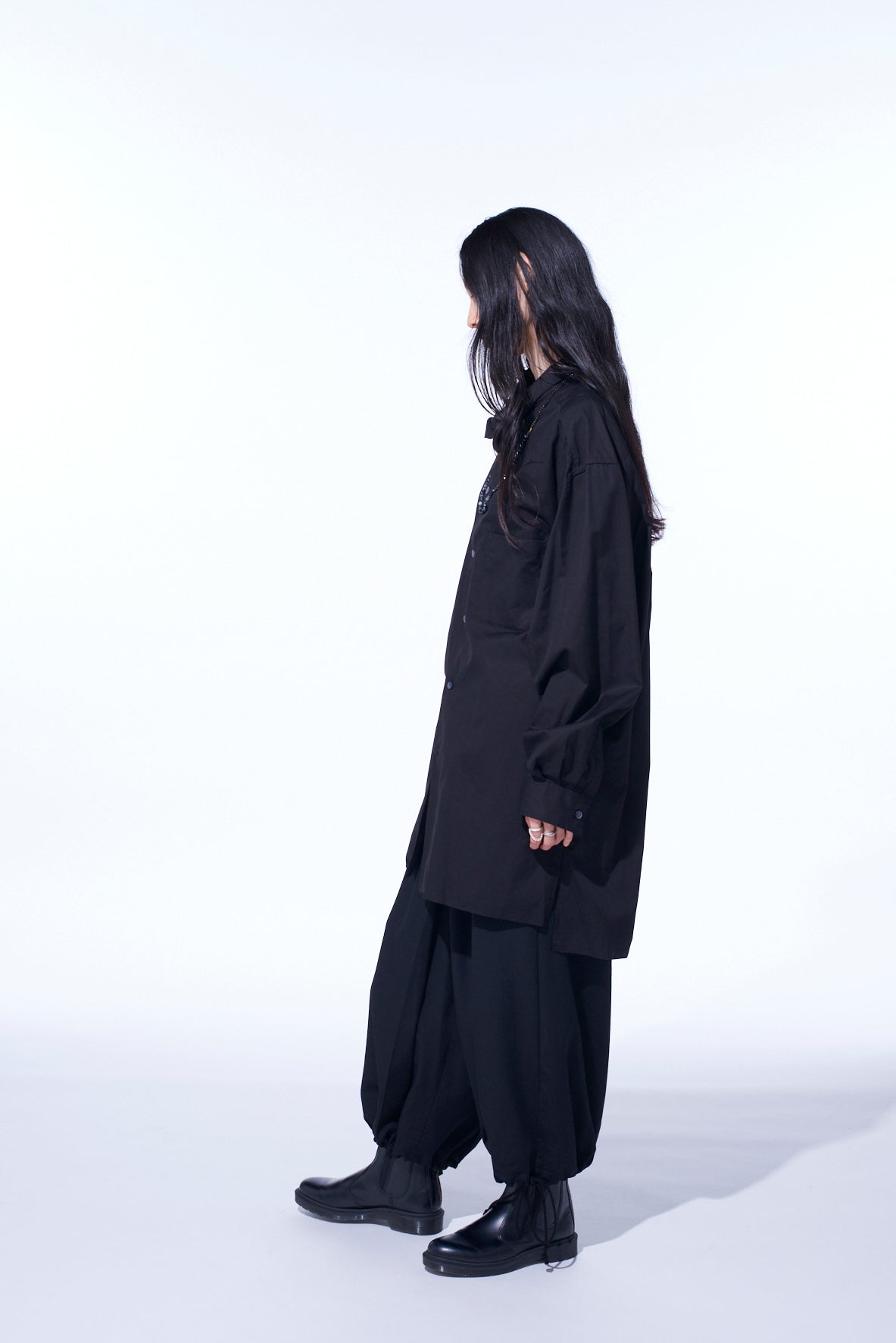 COTTON BROAD RIBBON COLLAR SHIRT