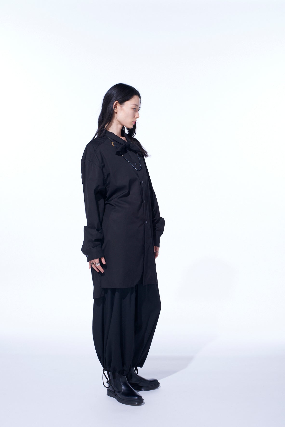 COTTON BROAD RIBBON COLLAR SHIRT