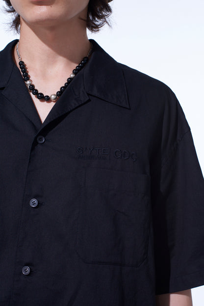 S’YTE × GDC Collaborate Collection- EMBROIDERY OPEN COLLAR SHIRT