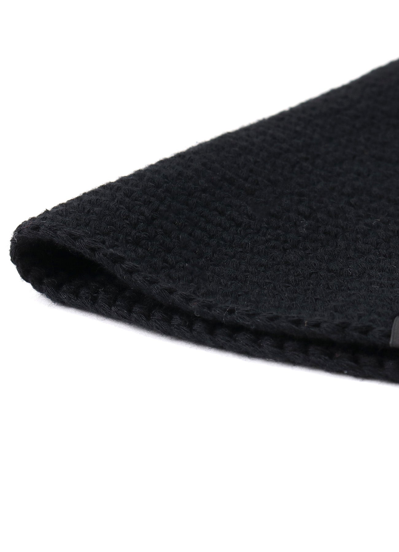 KNITTED TULIP HAT