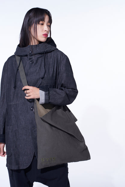 COTTON CANVAS DEFORMED DESIGN BAG