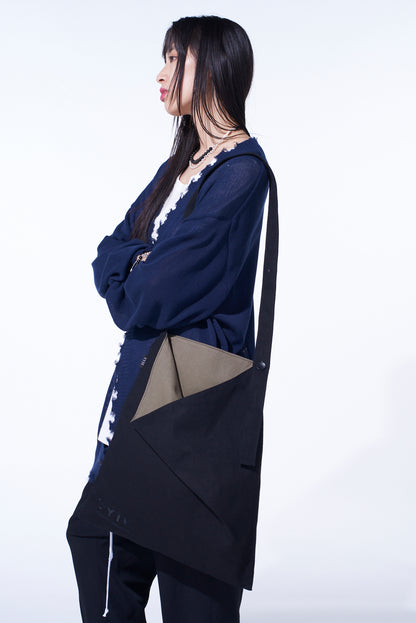 COTTON CANVAS DEFORMED DESIGN BAG