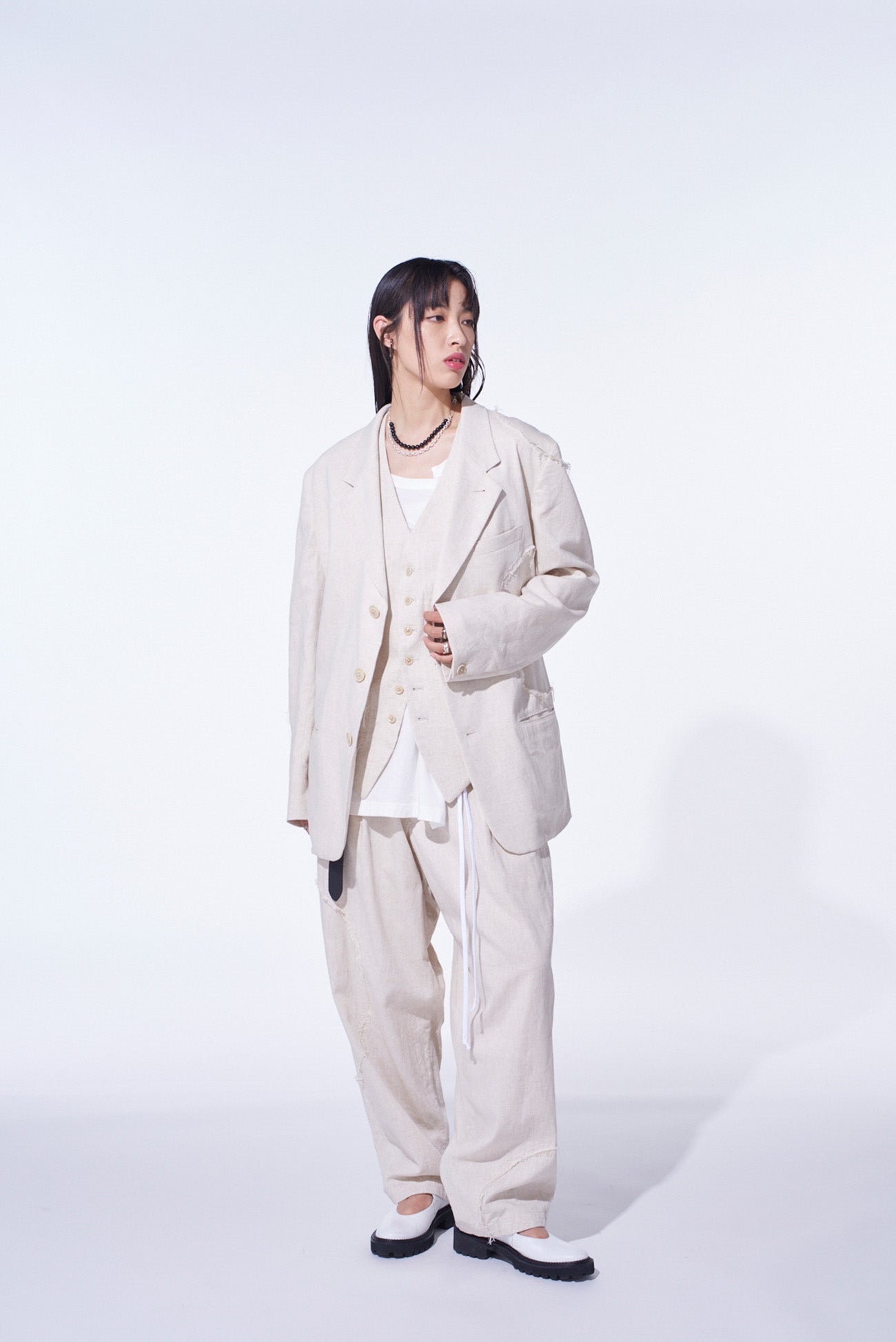 LINEN/COTTON HERRINGBONE ZIGZAG CUT-OUT JACKET