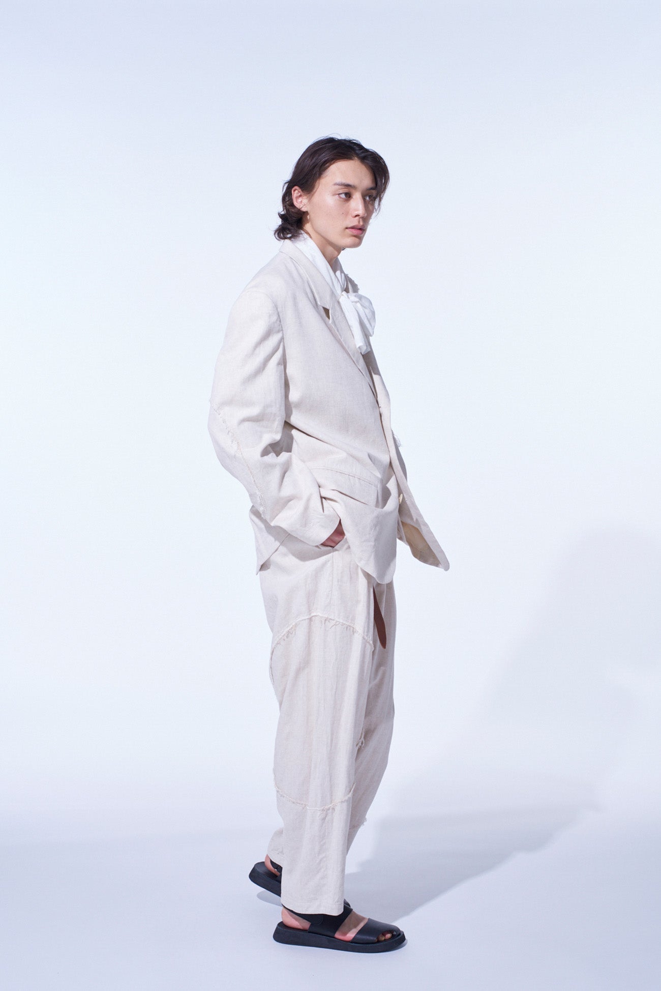 LINEN/COTTON HERRINGBONE ZIGZAG CUT-OUT JACKET