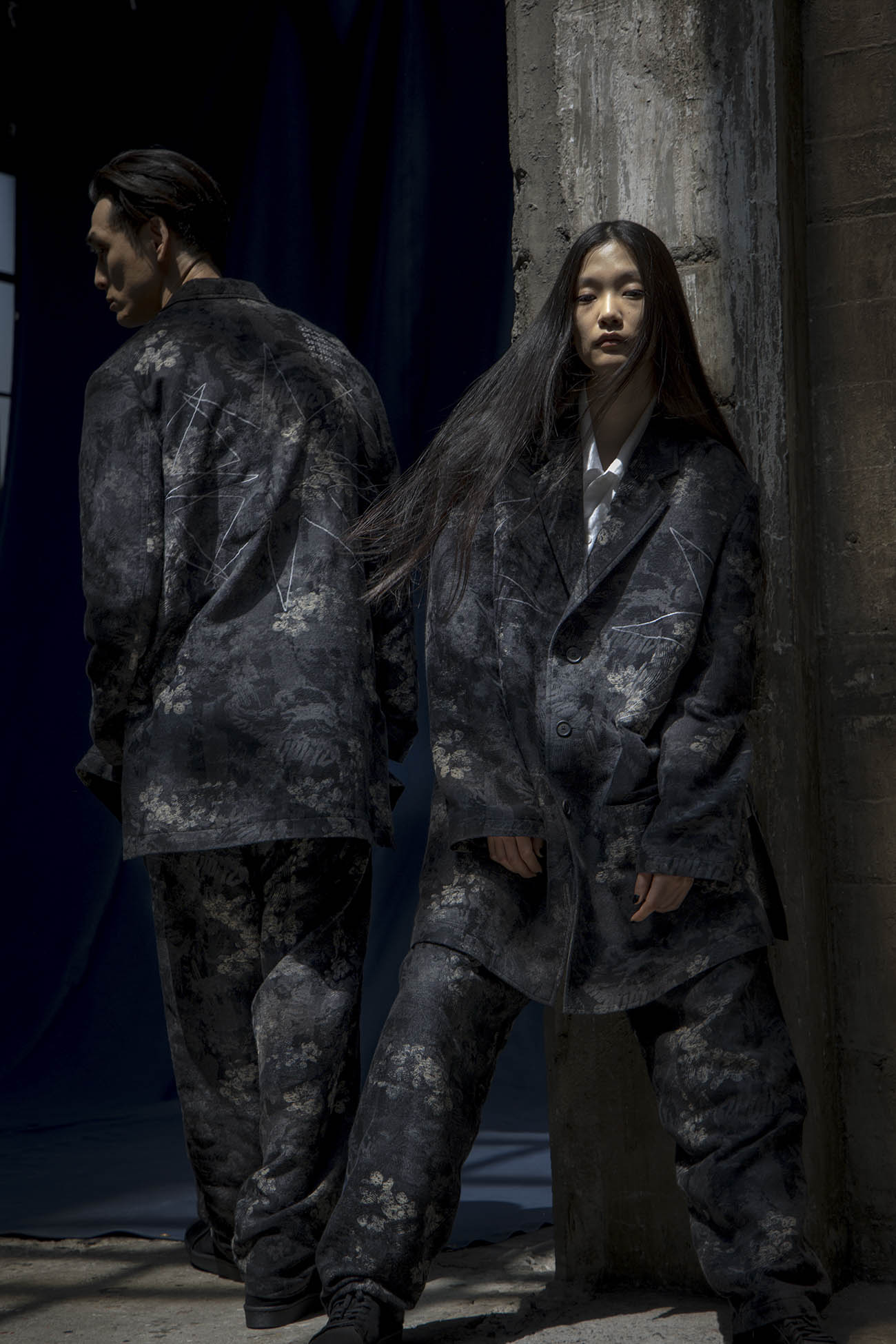 S’YTE × GDC Collaborate Collection- FADED FLORAL JACQUARD OCTAGON STAR EMBROIDERY LONG JACKET