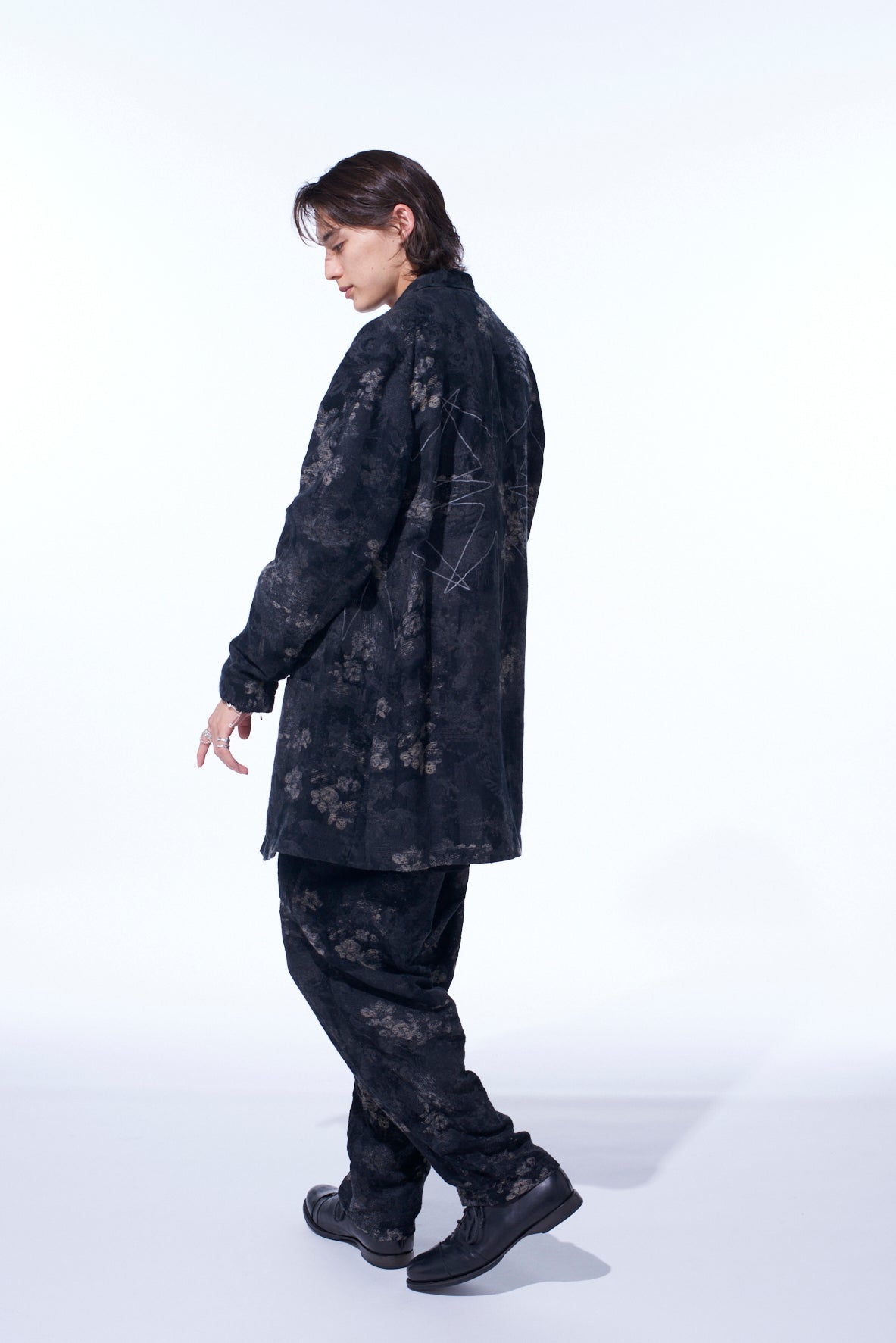 S’YTE × GDC Collaborate Collection- FADED FLORAL JACQUARD OCTAGON STAR EMBROIDERY LONG JACKET