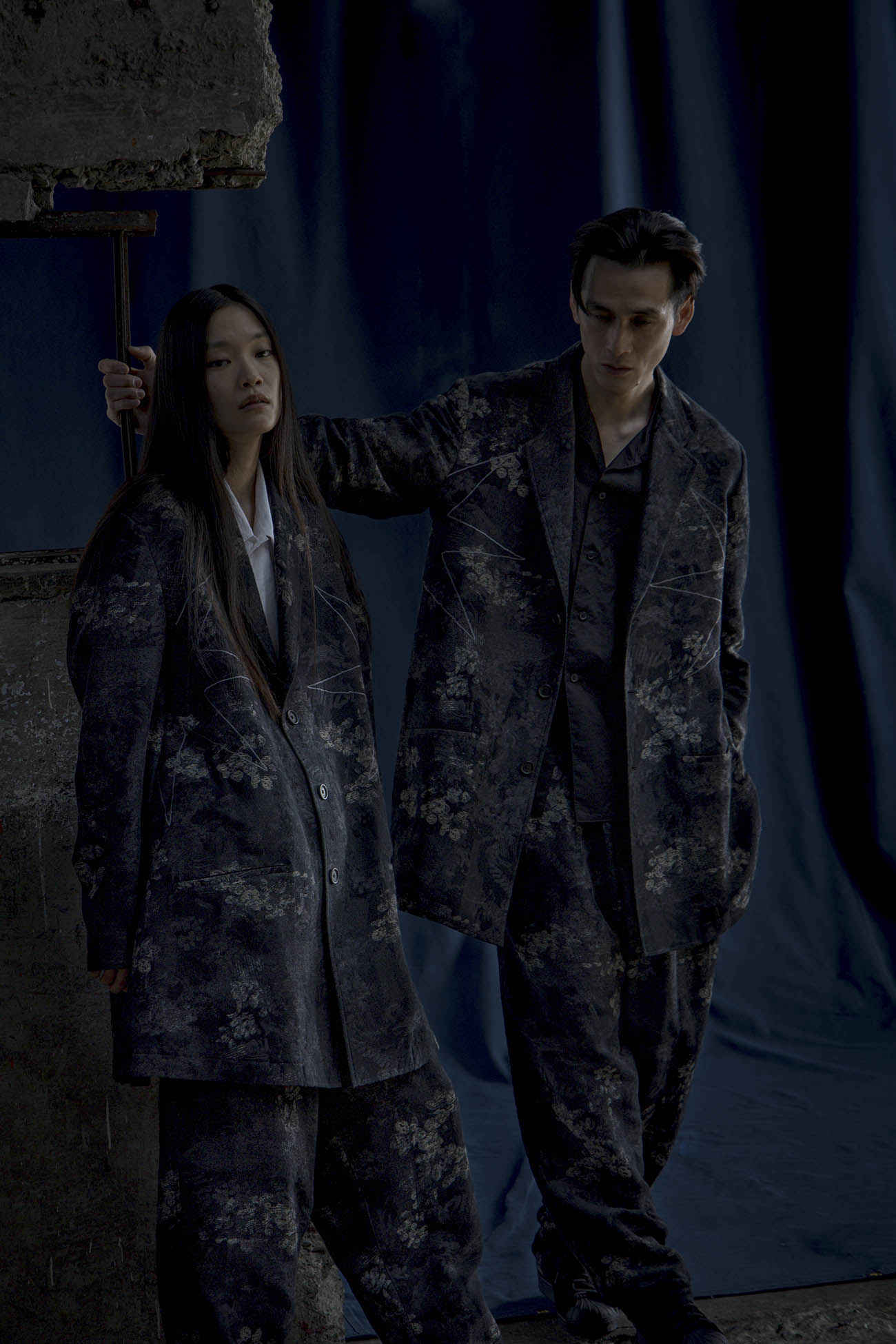 S’YTE × GDC Collaborate Collection- FADED FLORAL JACQUARD OCTAGON STAR EMBROIDERY LONG JACKET