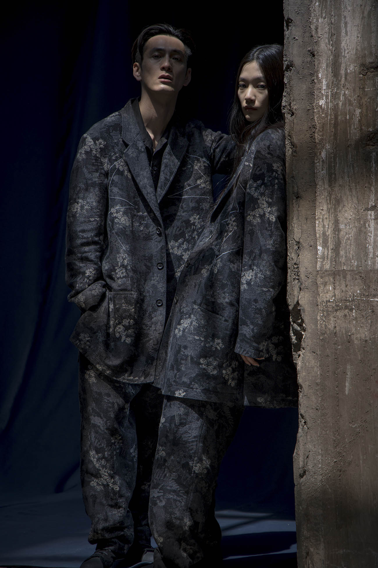 S’YTE × GDC Collaborate Collection- FADED FLORAL JACQUARD OCTAGON STAR EMBROIDERY LONG JACKET