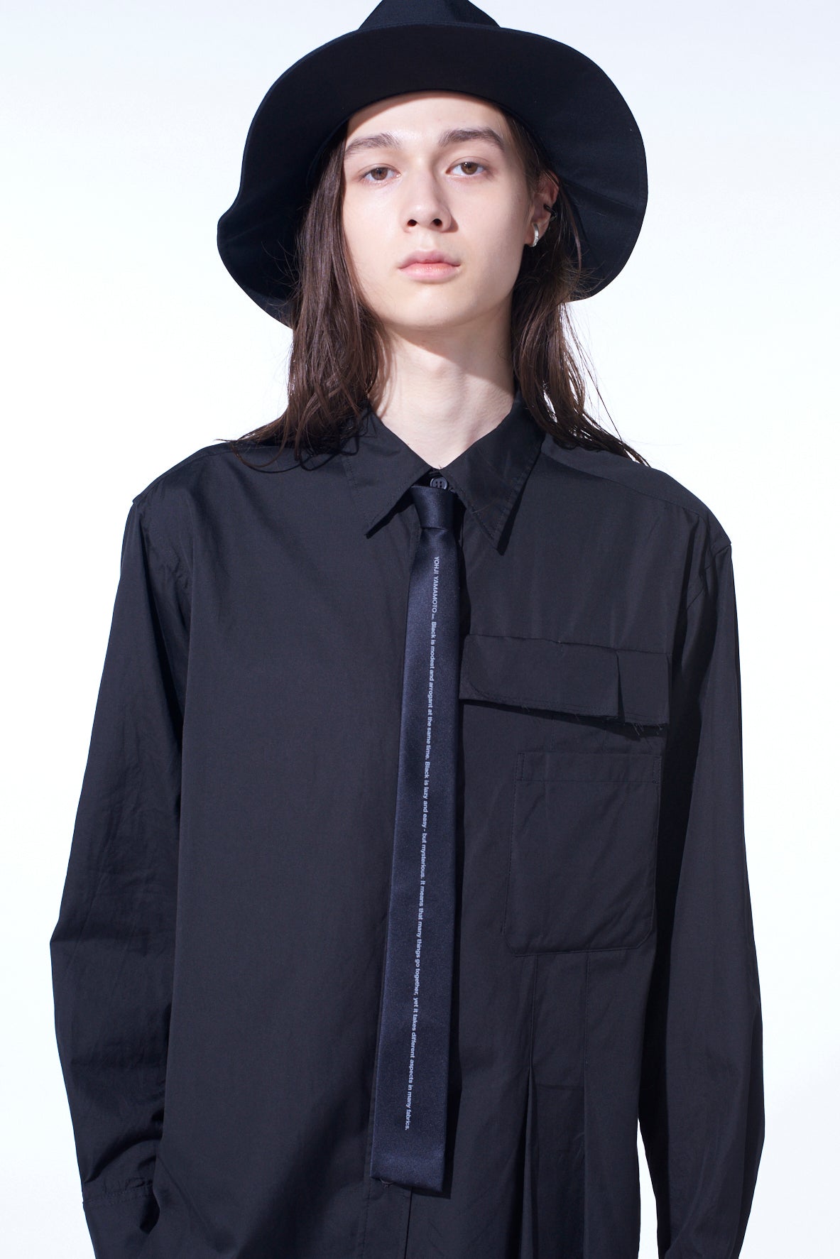 SILK SATIN「BLACK IS MODEST」MESSAGE NARROW SQUARE TIE