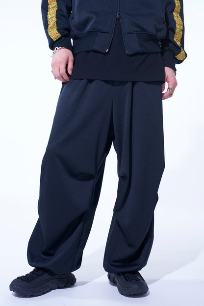 PE/SMOOTH JERSEY KNEE TUCK MILITARY PANTS WITH TYROLEAN TAPES
