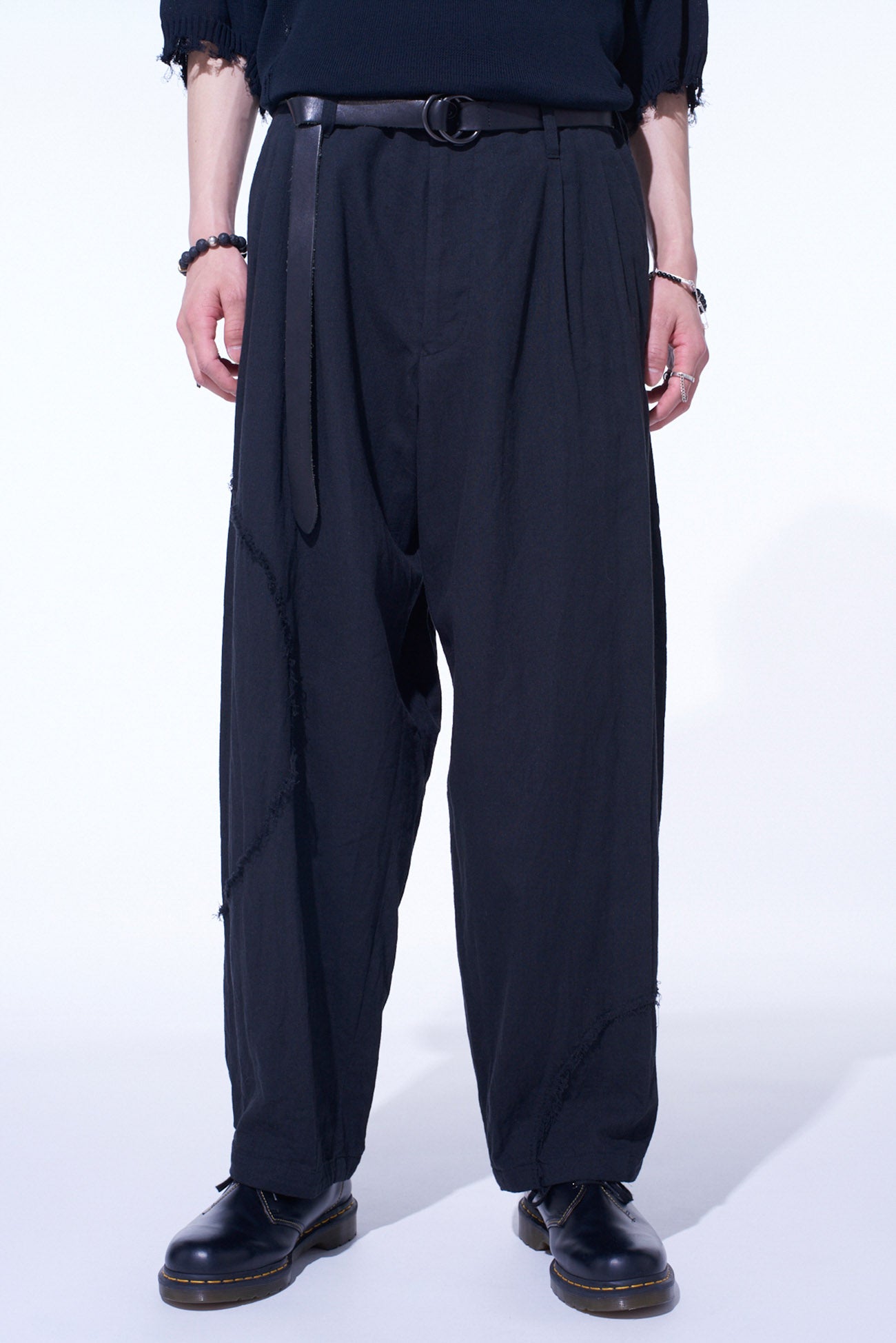 LINEN/COTTON HERRINGBONE ZIGZAG CUT-OUT PANTS