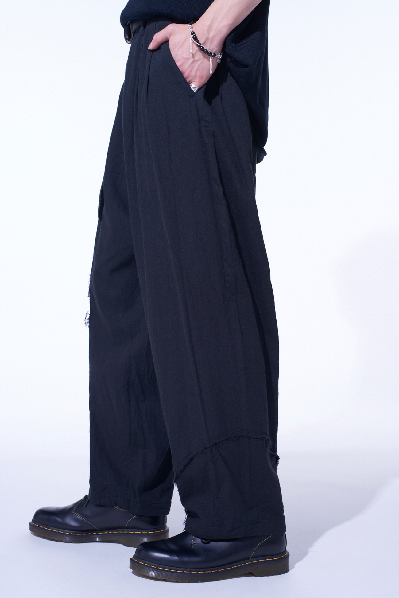 LINEN/COTTON HERRINGBONE ZIGZAG CUT-OUT PANTS