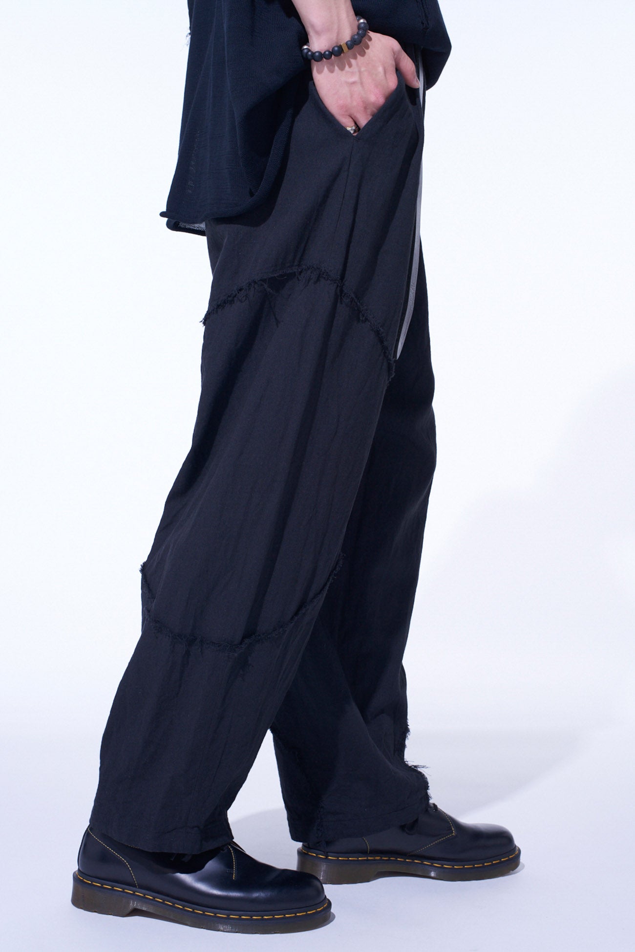 LINEN/COTTON HERRINGBONE ZIGZAG CUT-OUT PANTS