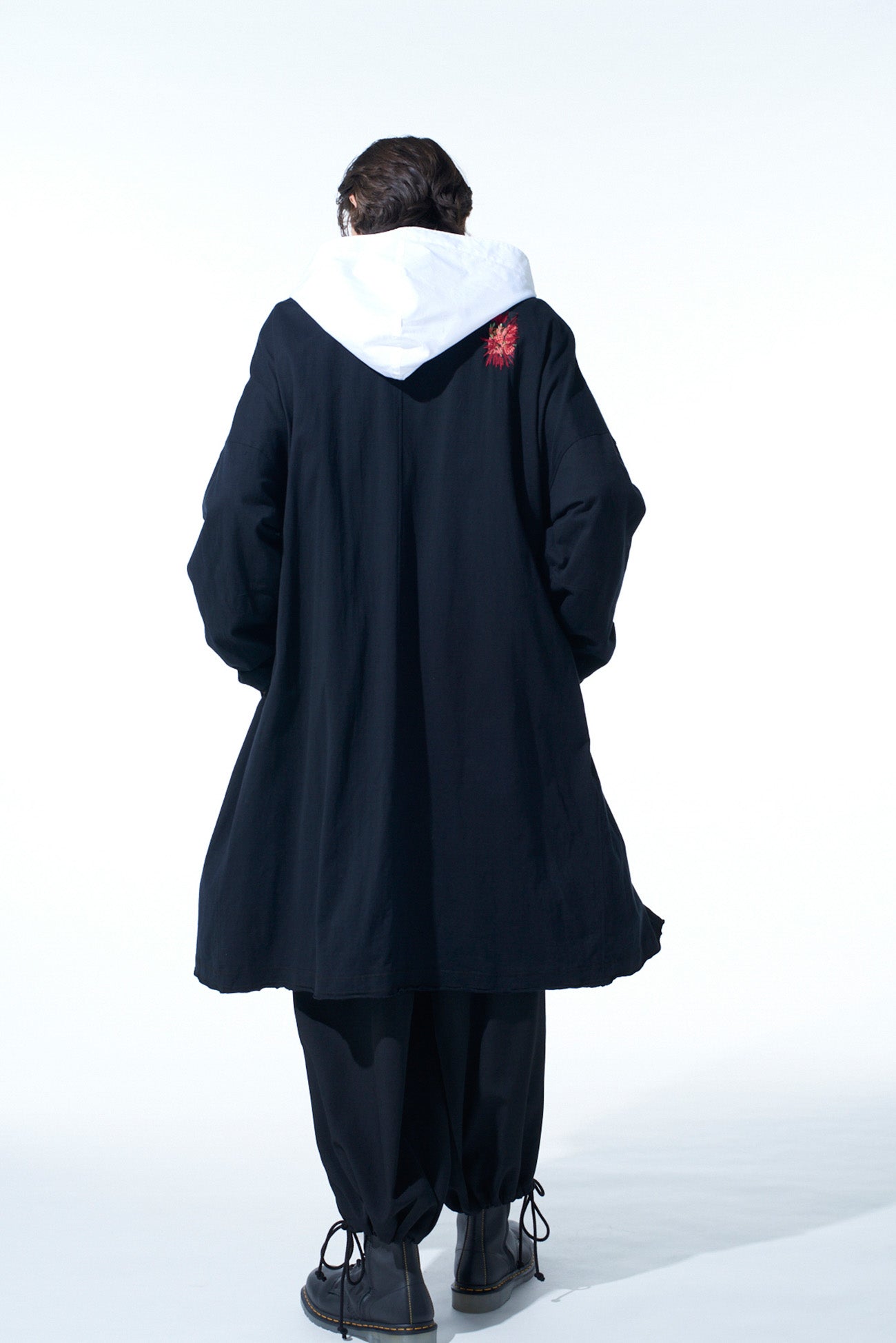 CLASSIC JERSEY TYROLEAN EMBROIDERY COLLARLESS LONG CARDIGAN