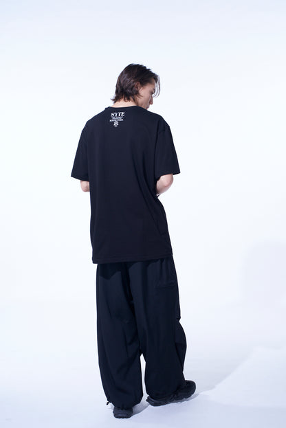 S'YTE x KOICHI IYODA ARTWORK PRINTED T-SHIRT -Xerxes-