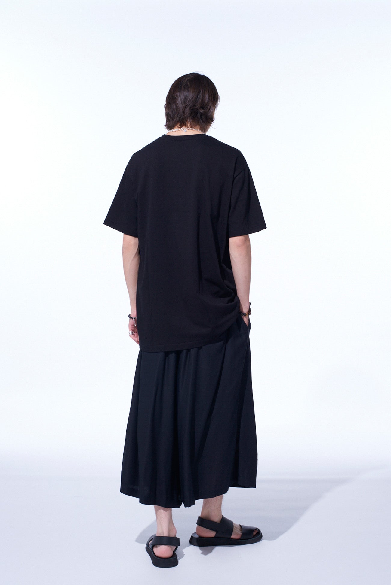 GRAPHIC T-SHIRT -STATUE-