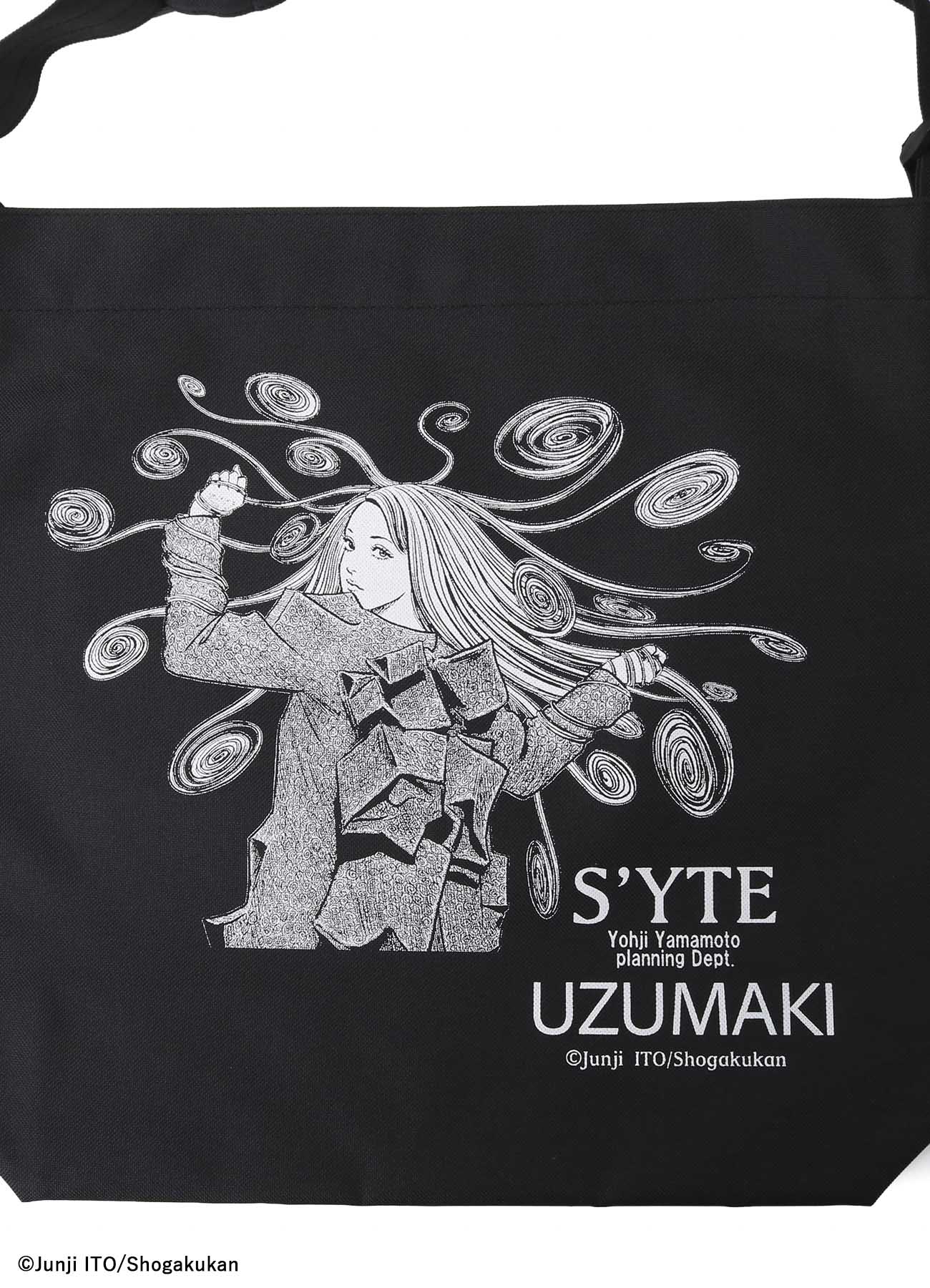 S'YTE × JUNJI ITO -UZUMAKI- KIRIE&AZAMI  WEARING YOHJI YAMAMOTO PRINTED BAG