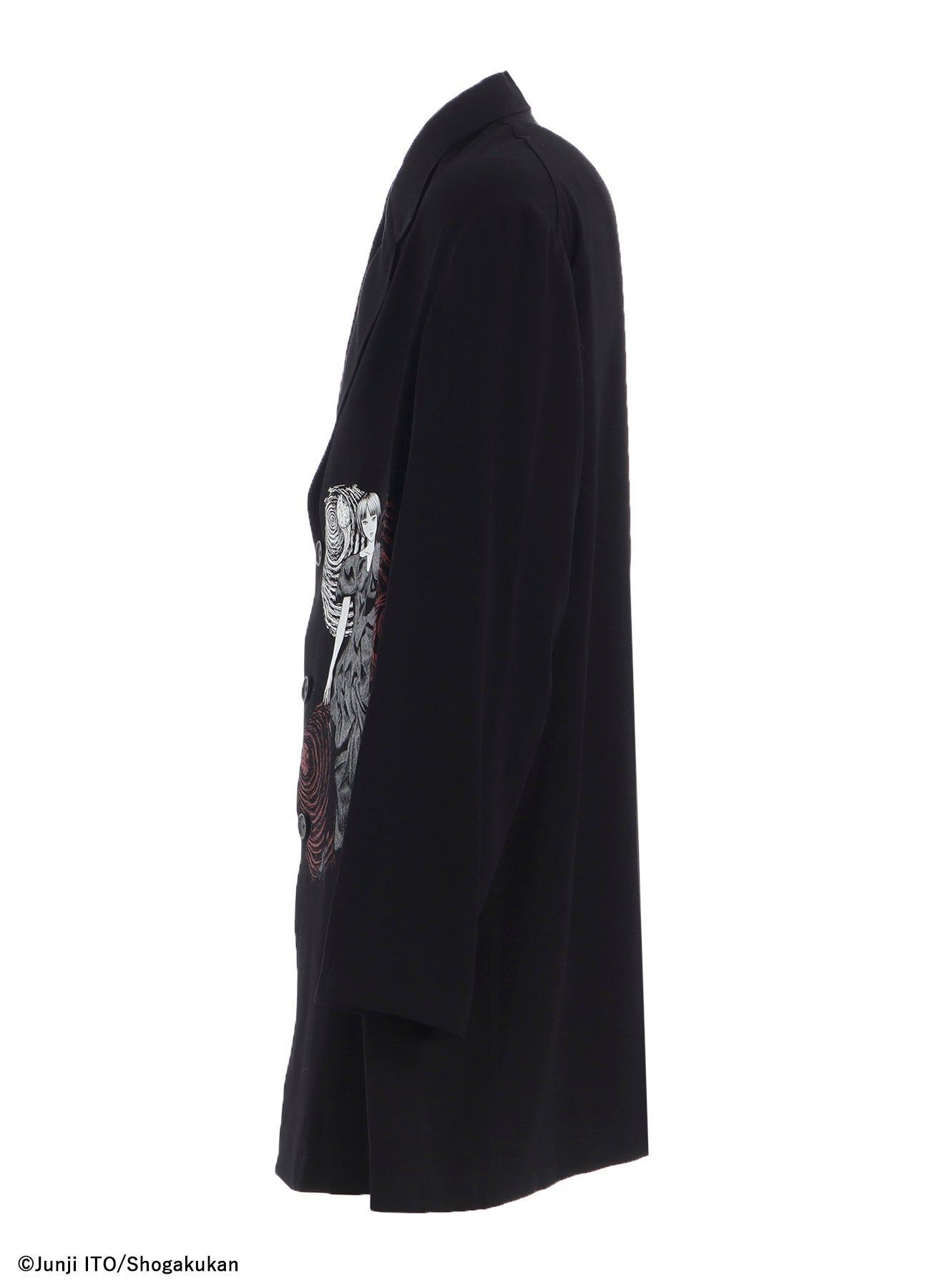 S'YTE × JUNJI ITO -UZUMAKI- AZAMI WEARING YOHJI YAMAMOTO PRINTED JACKET