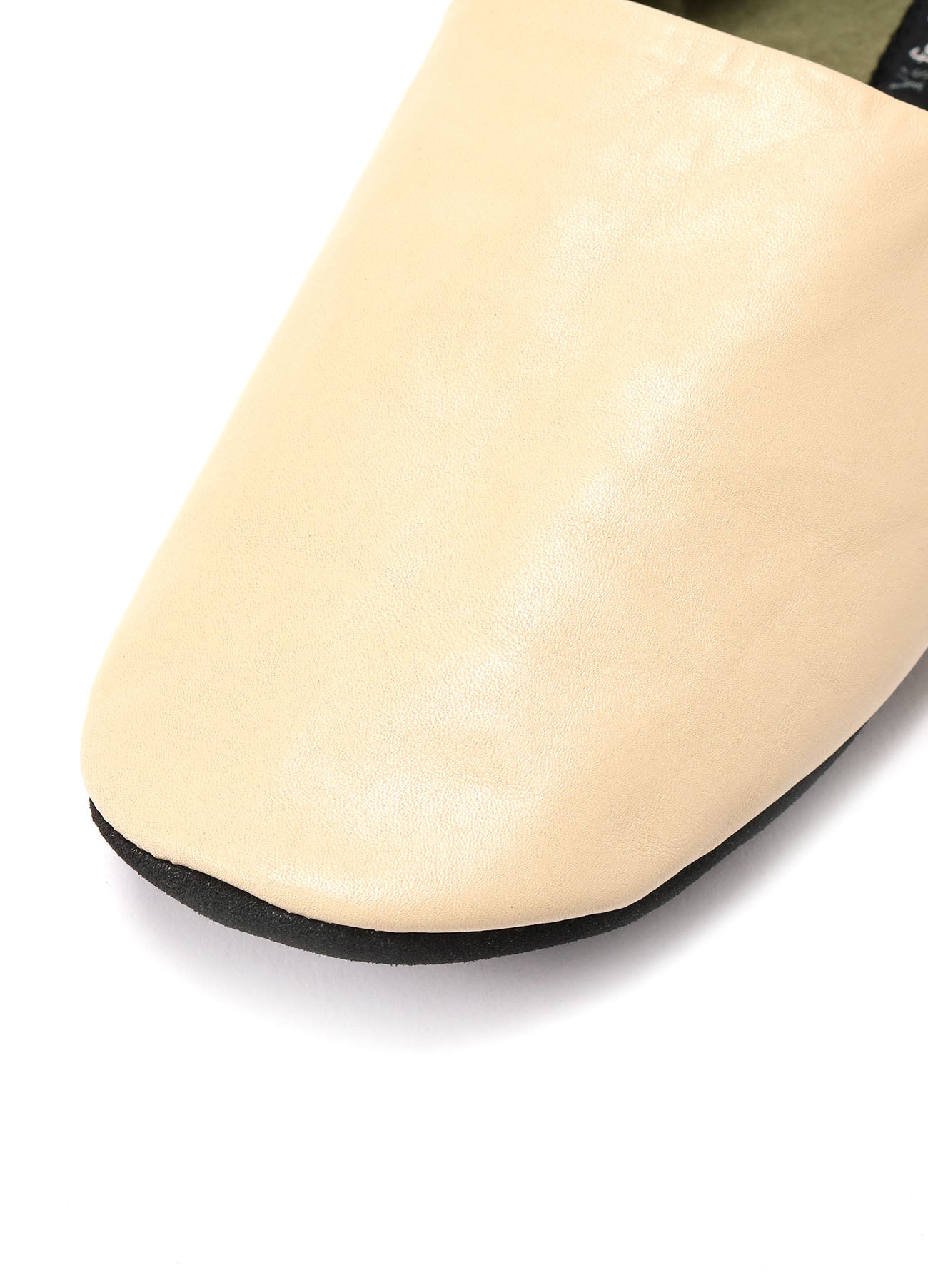 LEATHER SLIPPERS (L)