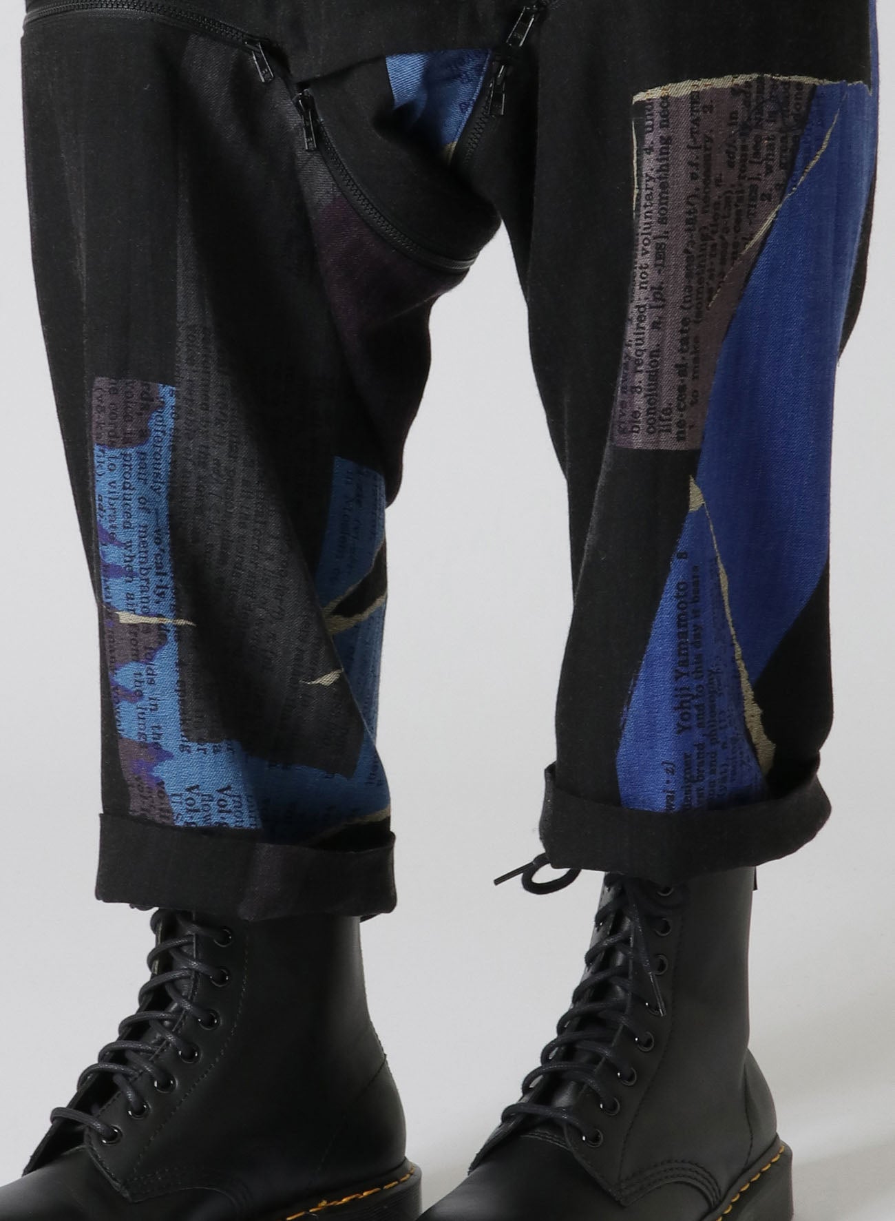 WOOL DICTIONARY COLLAGE PRINT HEM FASTENER OVERALL