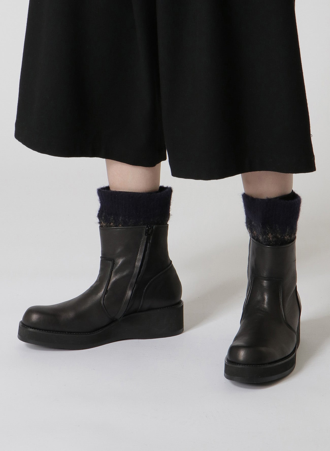 JACQUARD KNIT LEATHER COMBI NORDIC KNITTED BOOTS