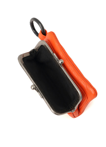 SEMI-GLOSSY LEATHER KEY CASE W/ METAL CLASP