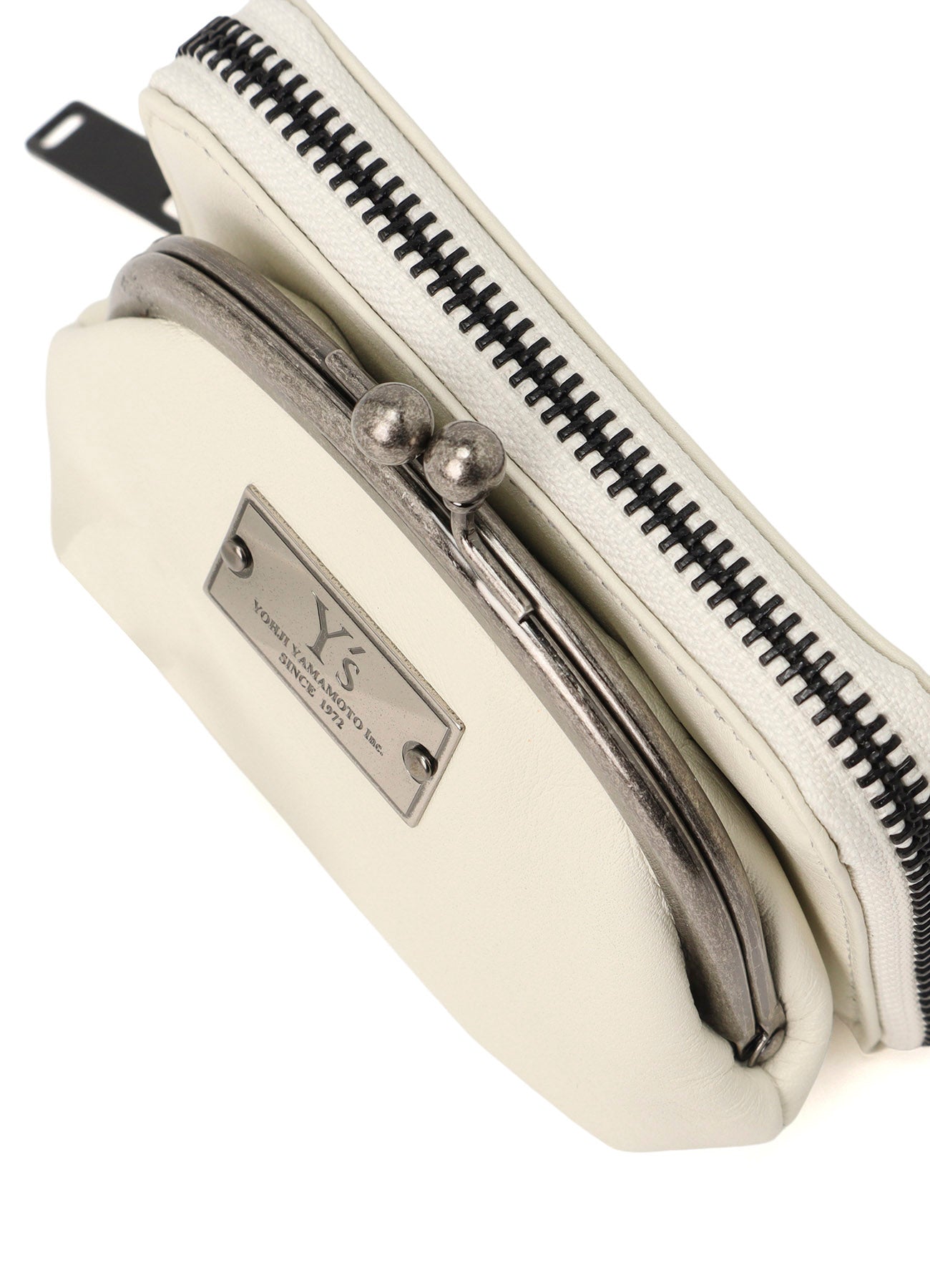 SEMI-GLOSSY LEATHER WALLET W/ METAL CLASP