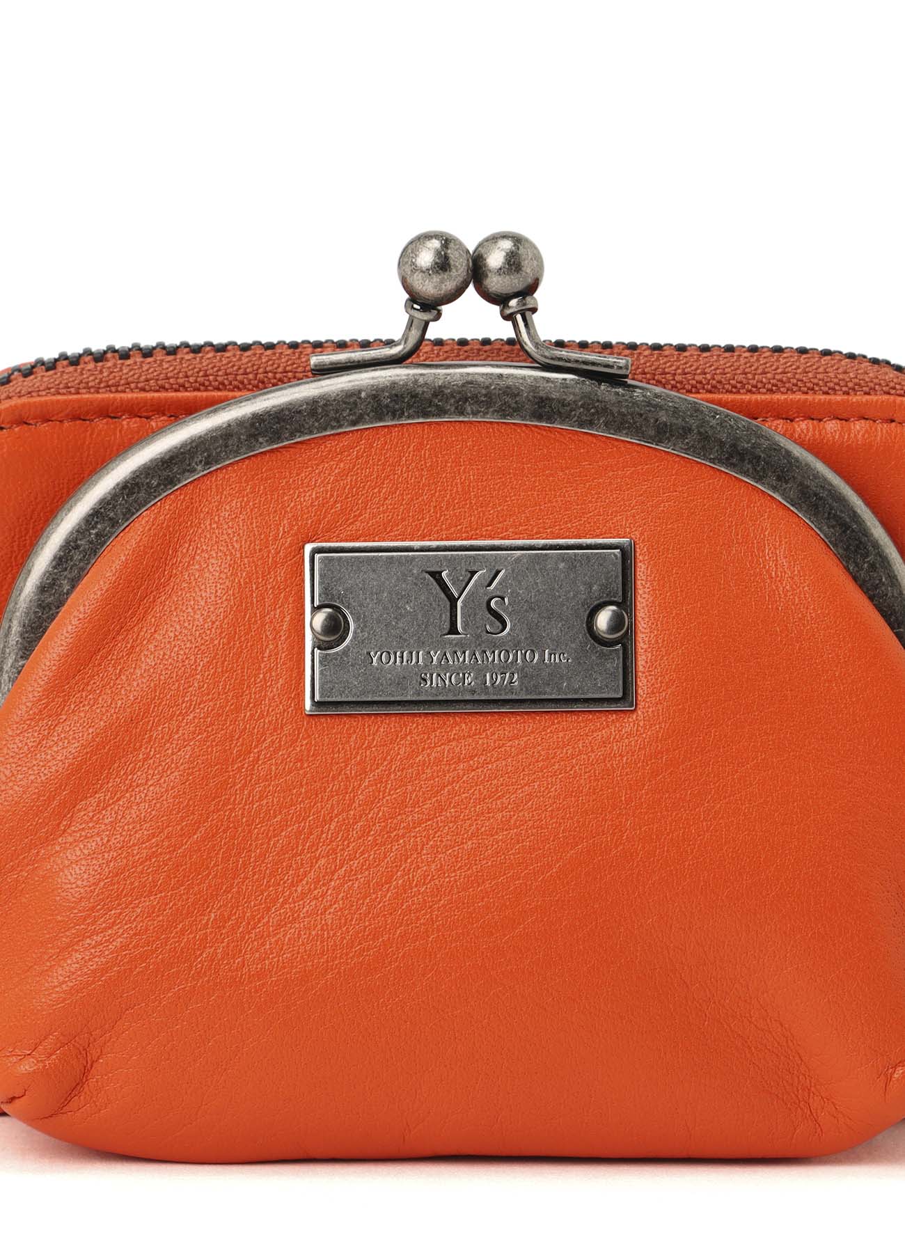 SEMI-GLOSSY LEATHER WALLET W/ METAL CLASP