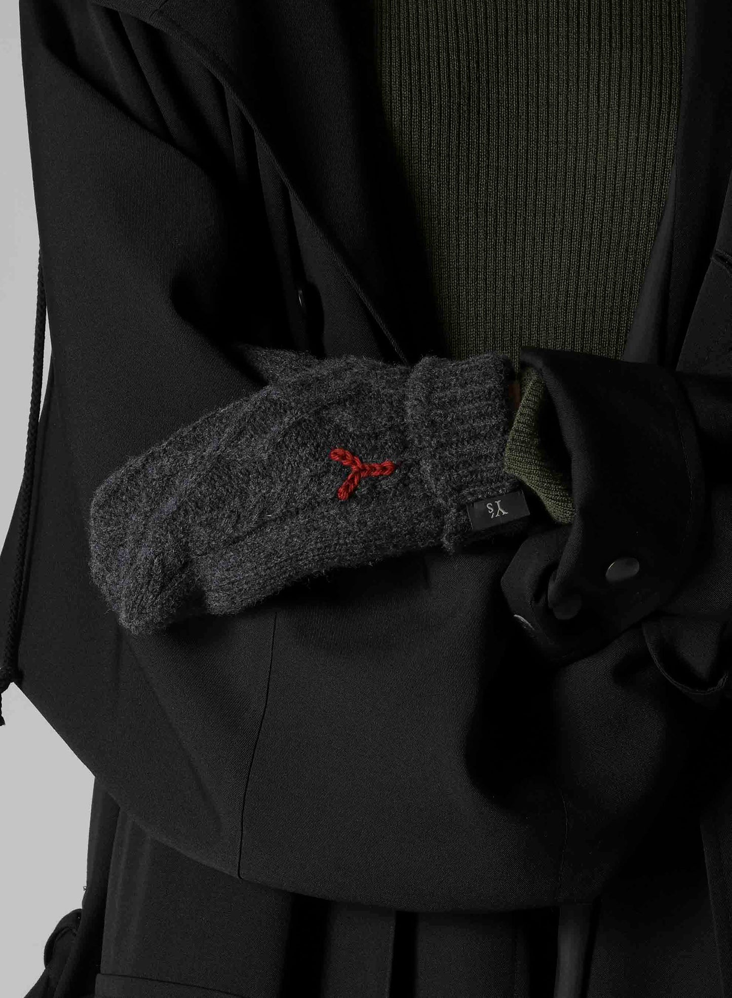 WOOL NYLON MITTENS