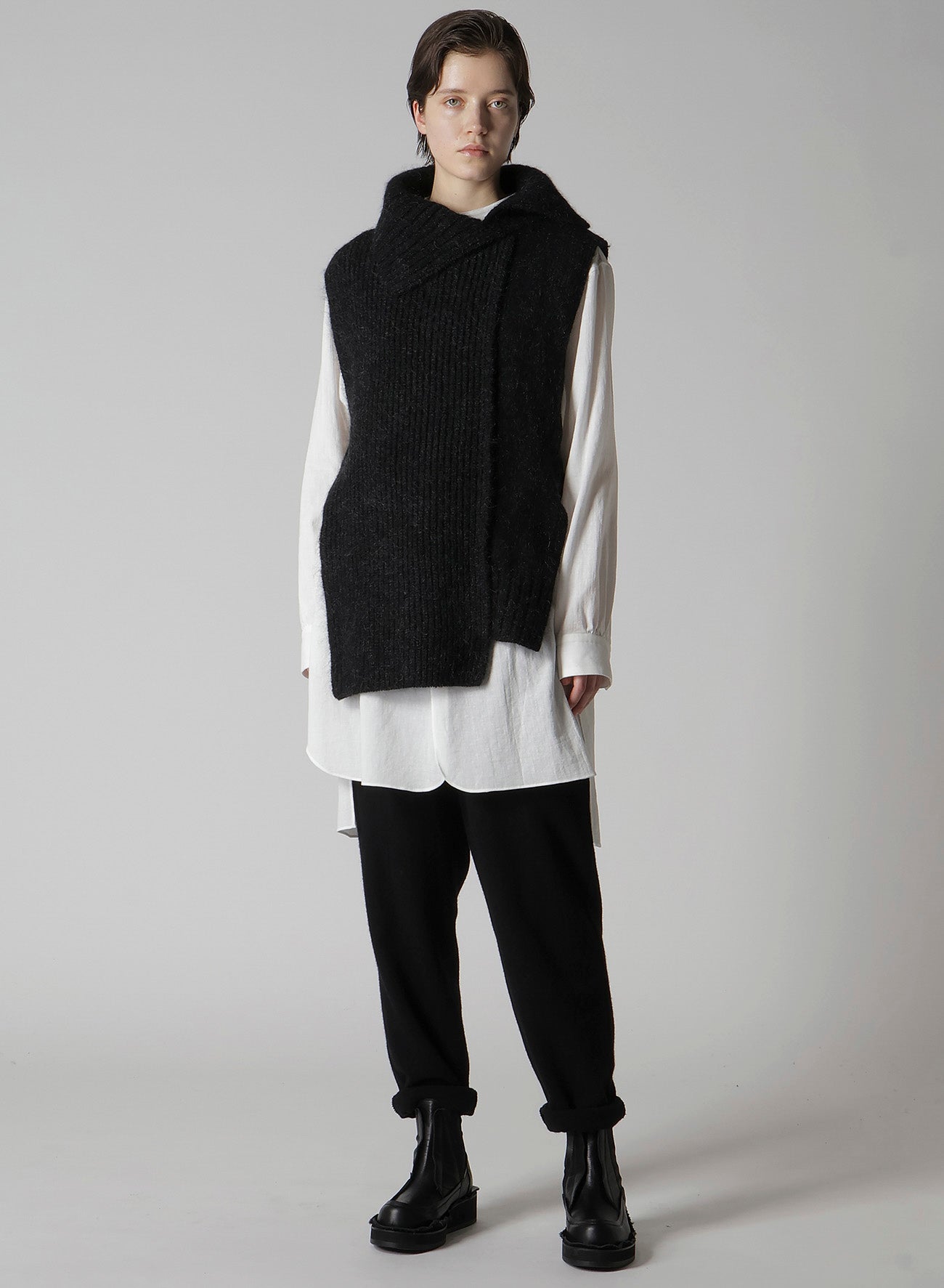 MOHAIR WOOL COMBINATION KNIT VEST
