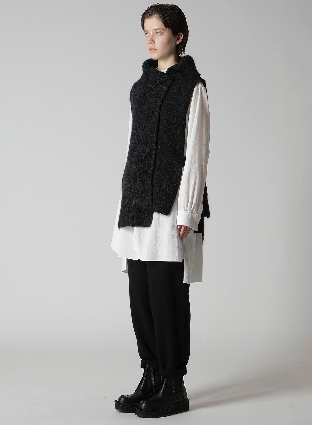 MOHAIR WOOL COMBINATION KNIT VEST
