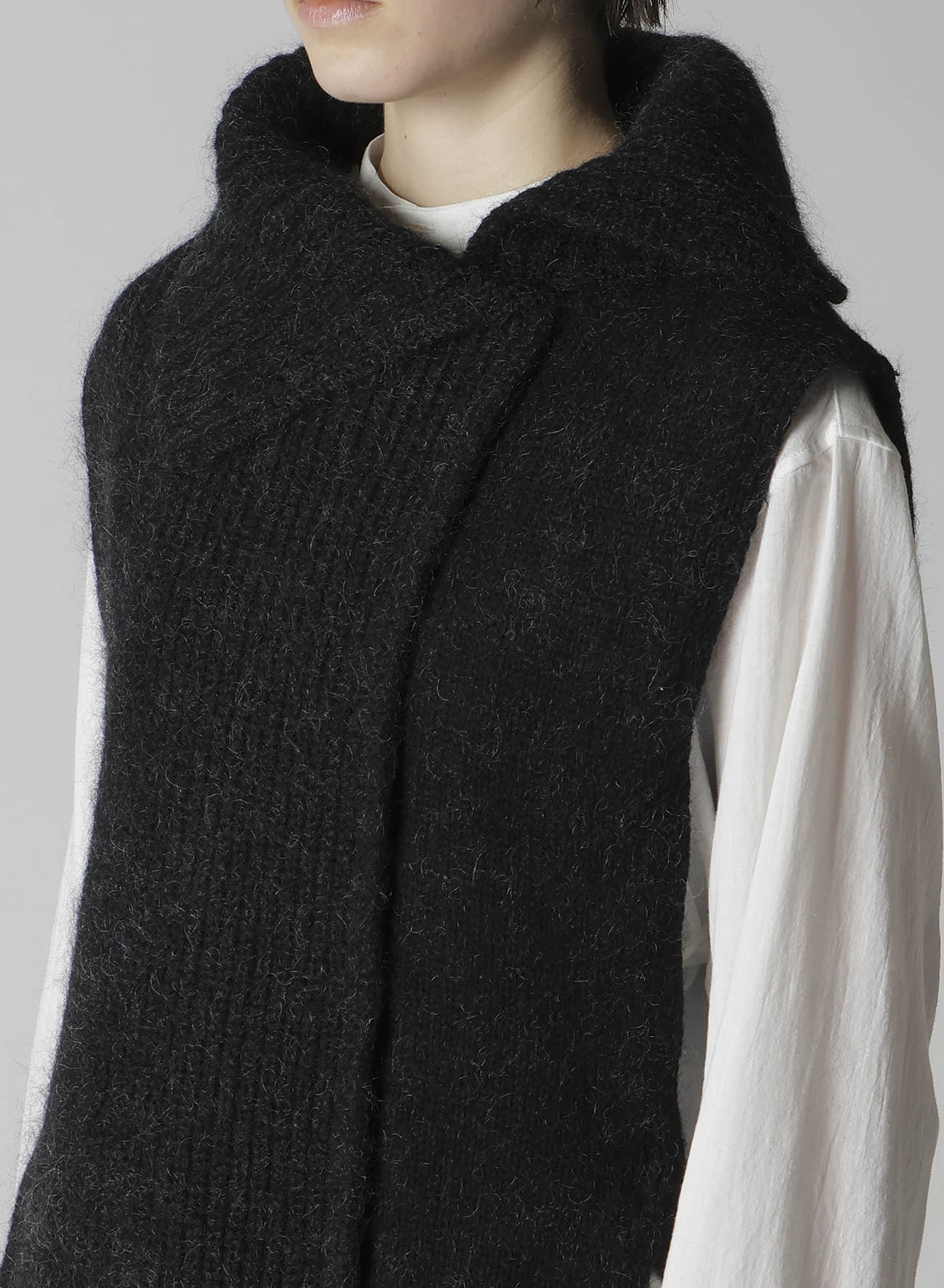MOHAIR WOOL COMBINATION KNIT VEST