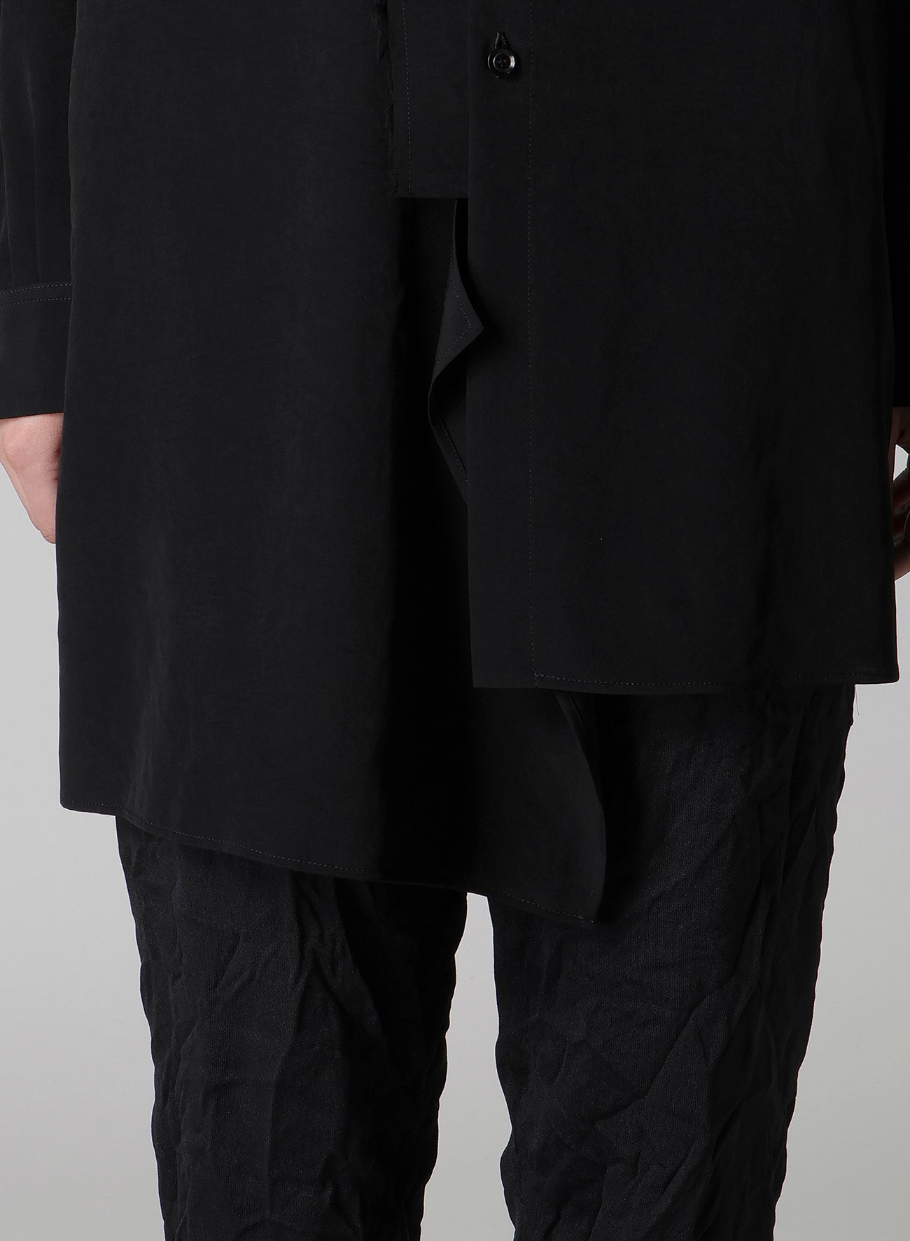 TA/PE CREPE DE CHINE ASYMMETRIC BLOUSE