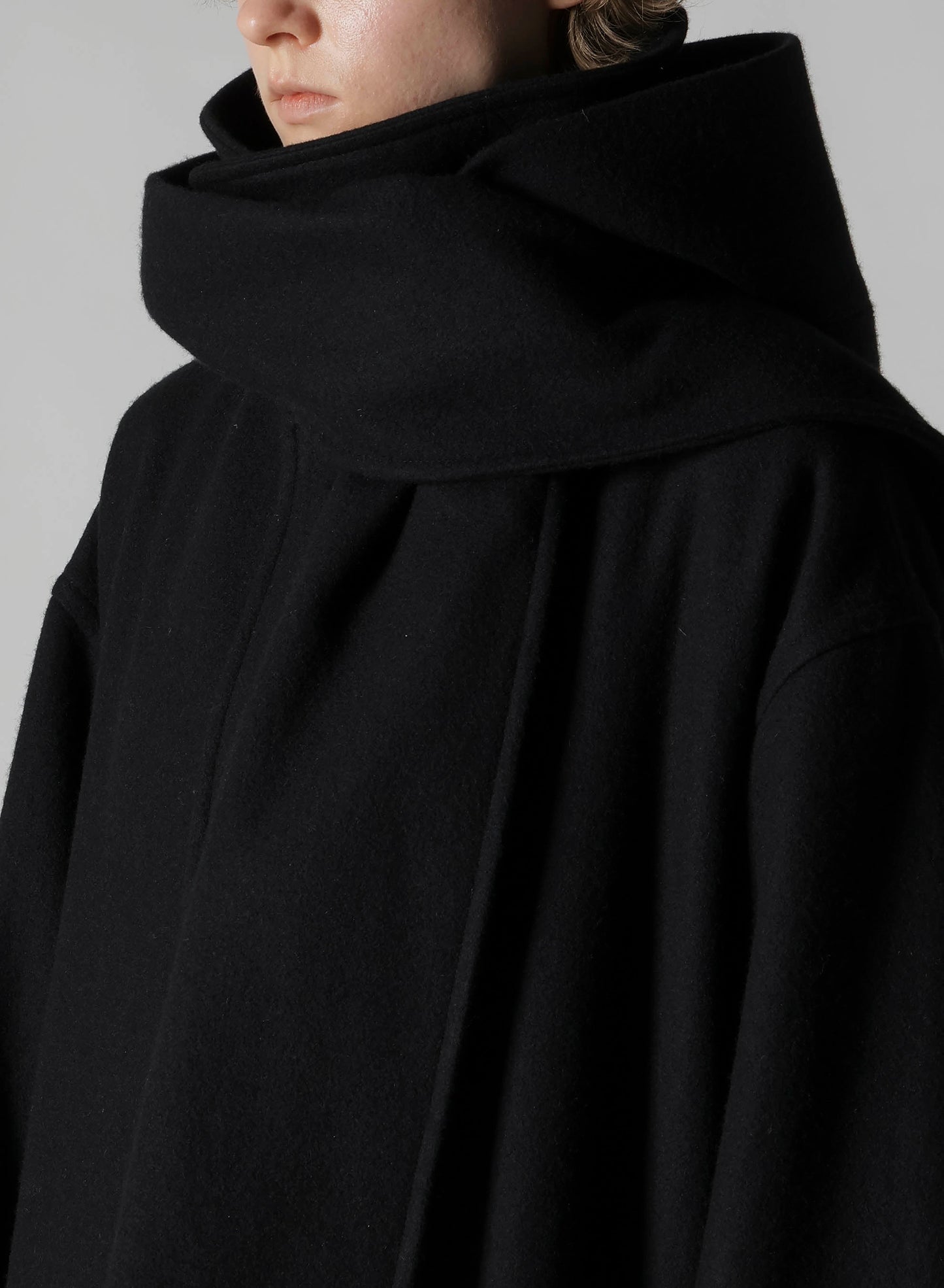 DETACHABLE HOODED COAT