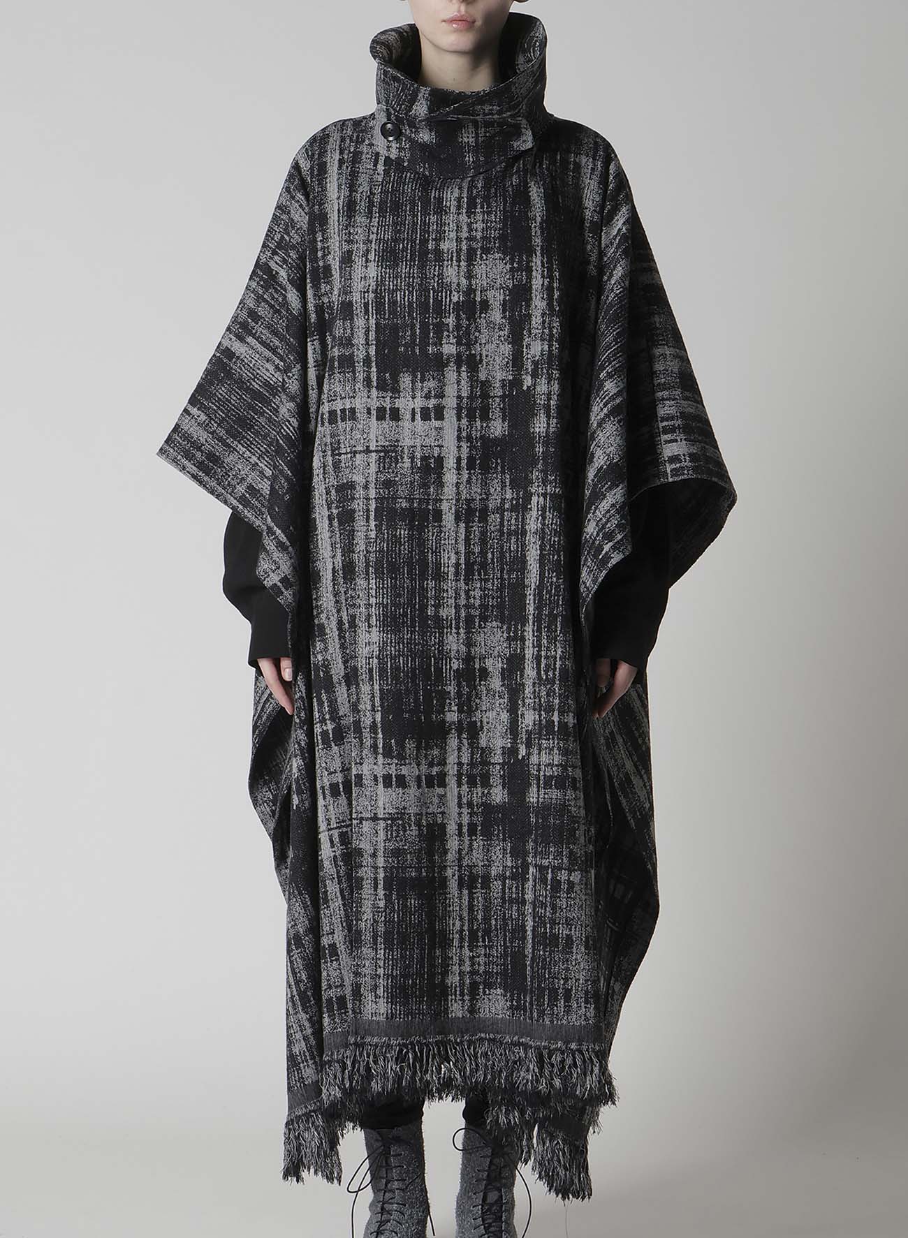 FADED PLAID JACQUARD CLOAK