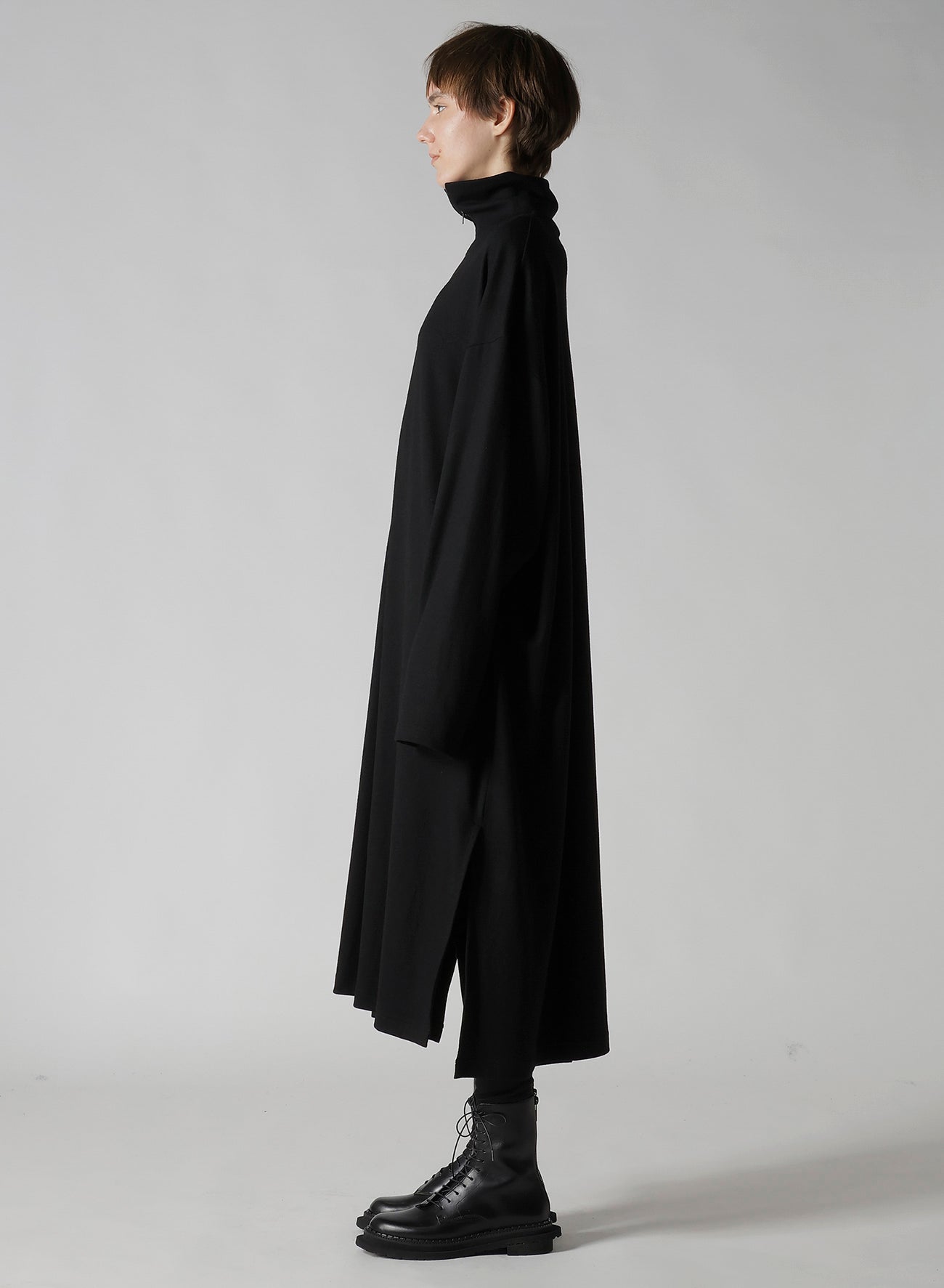 MILD WASHABLE JERSEY STAND-UP COLLAR DRESS