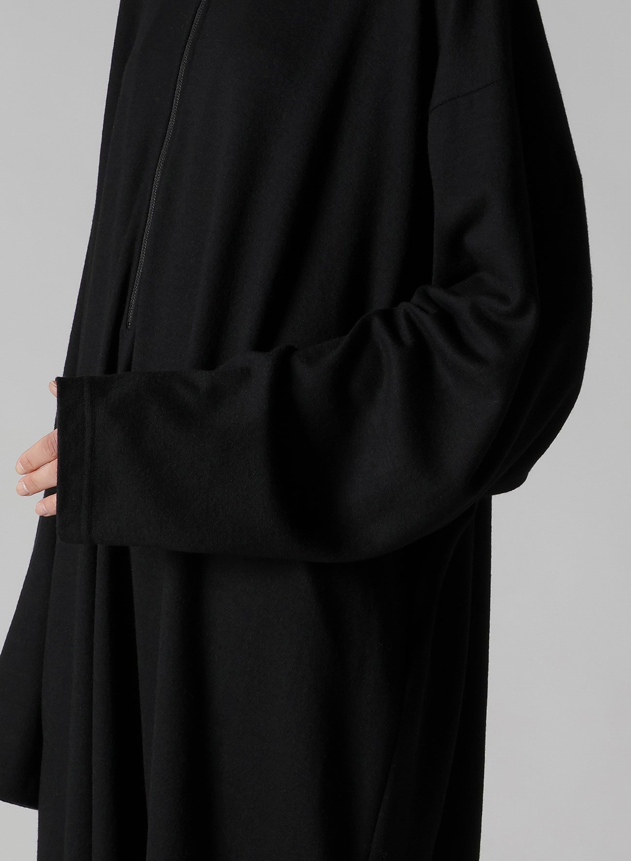 MILD WASHABLE JERSEY STAND-UP COLLAR DRESS